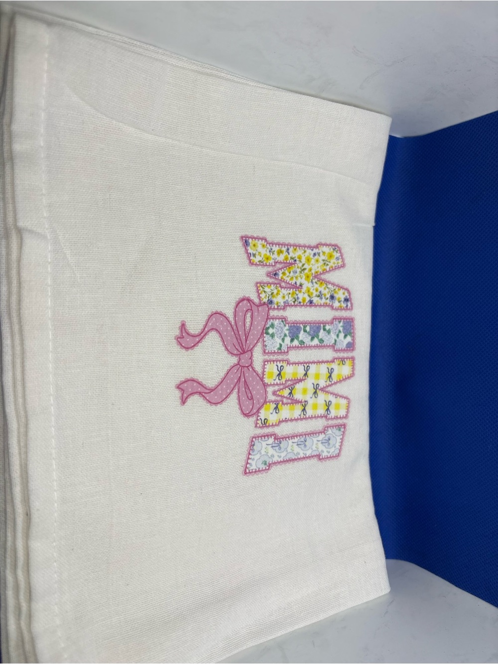 MiMi White Linen Hand Towel with Floral Appliqué and Pink Bow